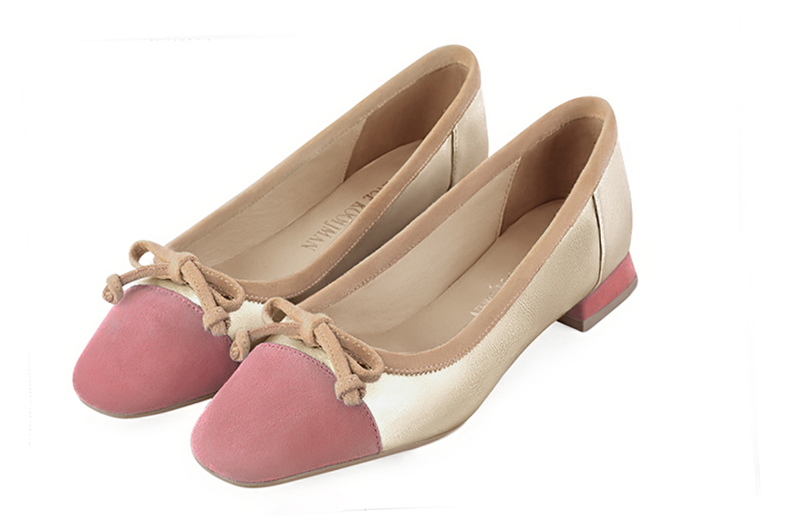 Dusty rose pink, gold and biscuit beige women's ballet pumps, with low heels. Square toe. Flat flare heels. Front view - Florence KOOIJMAN